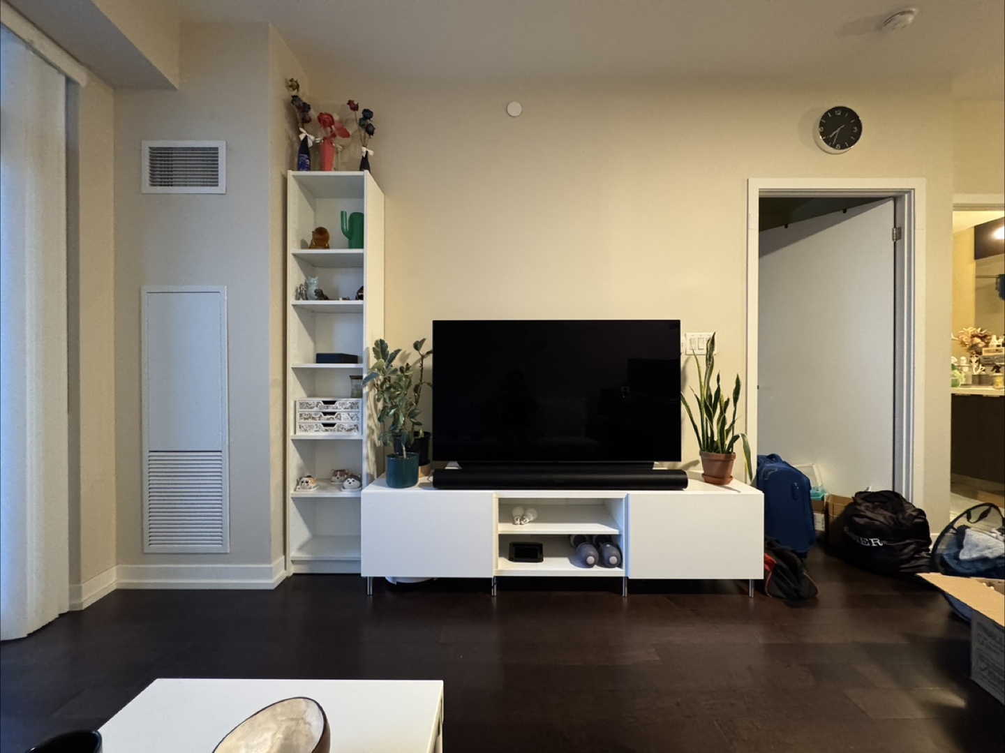 IKEA Besta TV stand with legs - photo 2