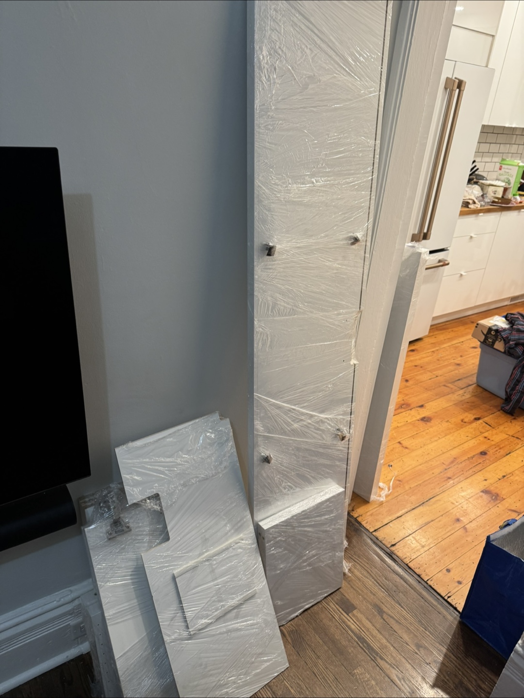 IKEA Besta TV stand with legs - photo 4