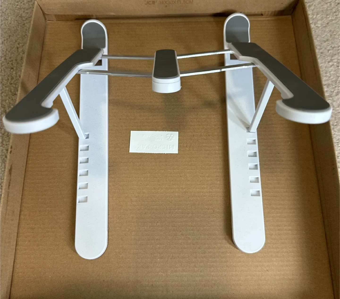 Adjustable Laptop Stand - White & Grey image indicator(2)