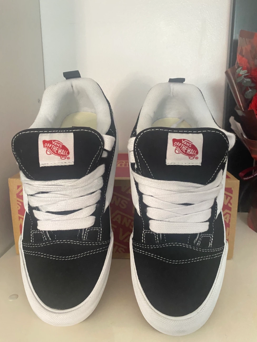 Vans black and white sneakers with box - photo 5