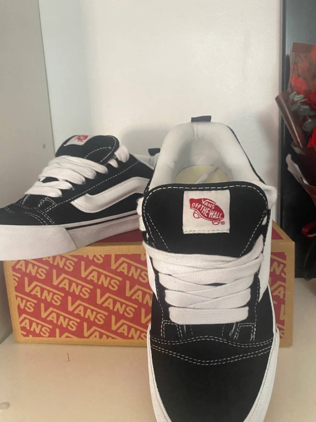 Vans black and white sneakers with box - photo 4