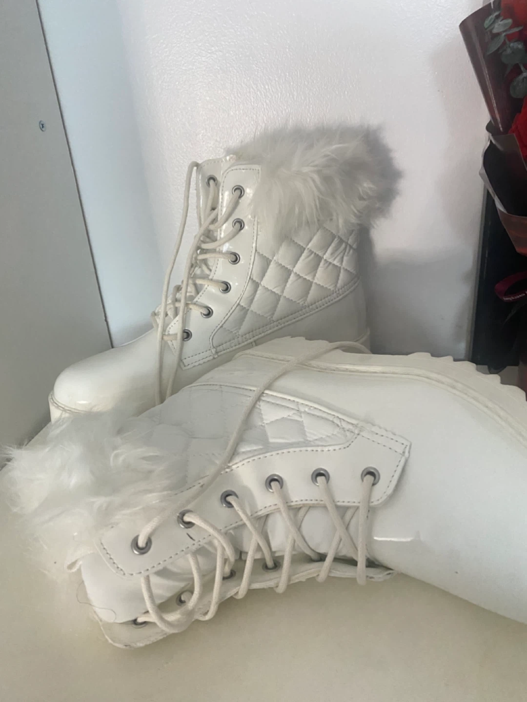 White Fur Trim Winter Boots - photo 2