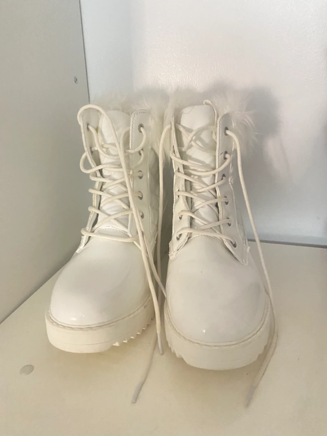 White Fur Trim Winter Boots - photo 3
