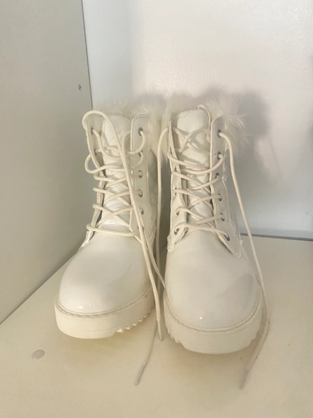 White Fur Trim Winter Boots - photo 4