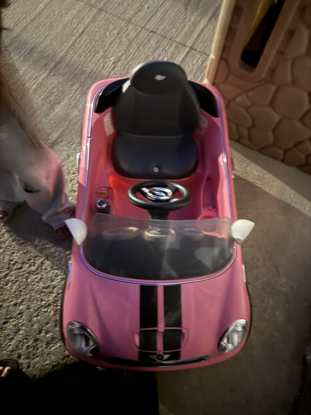 Pink Mini Cooper Ride-On Car - photo 2