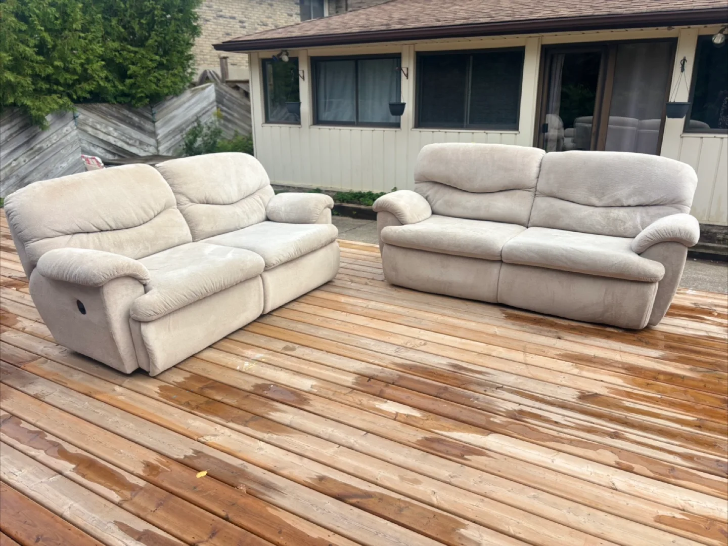 Beige Reclining Sofa and Loveseat Set image indicator(3)