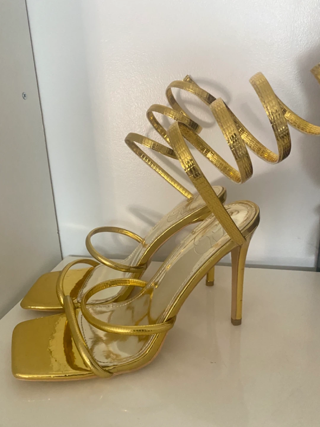 DS Gold Heels
