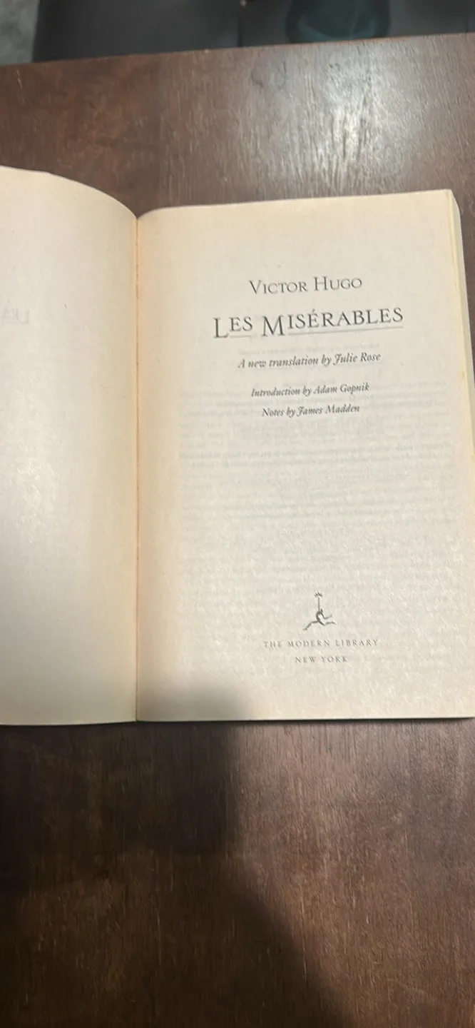 Les Misérables by Victor Hugo image indicator(2)