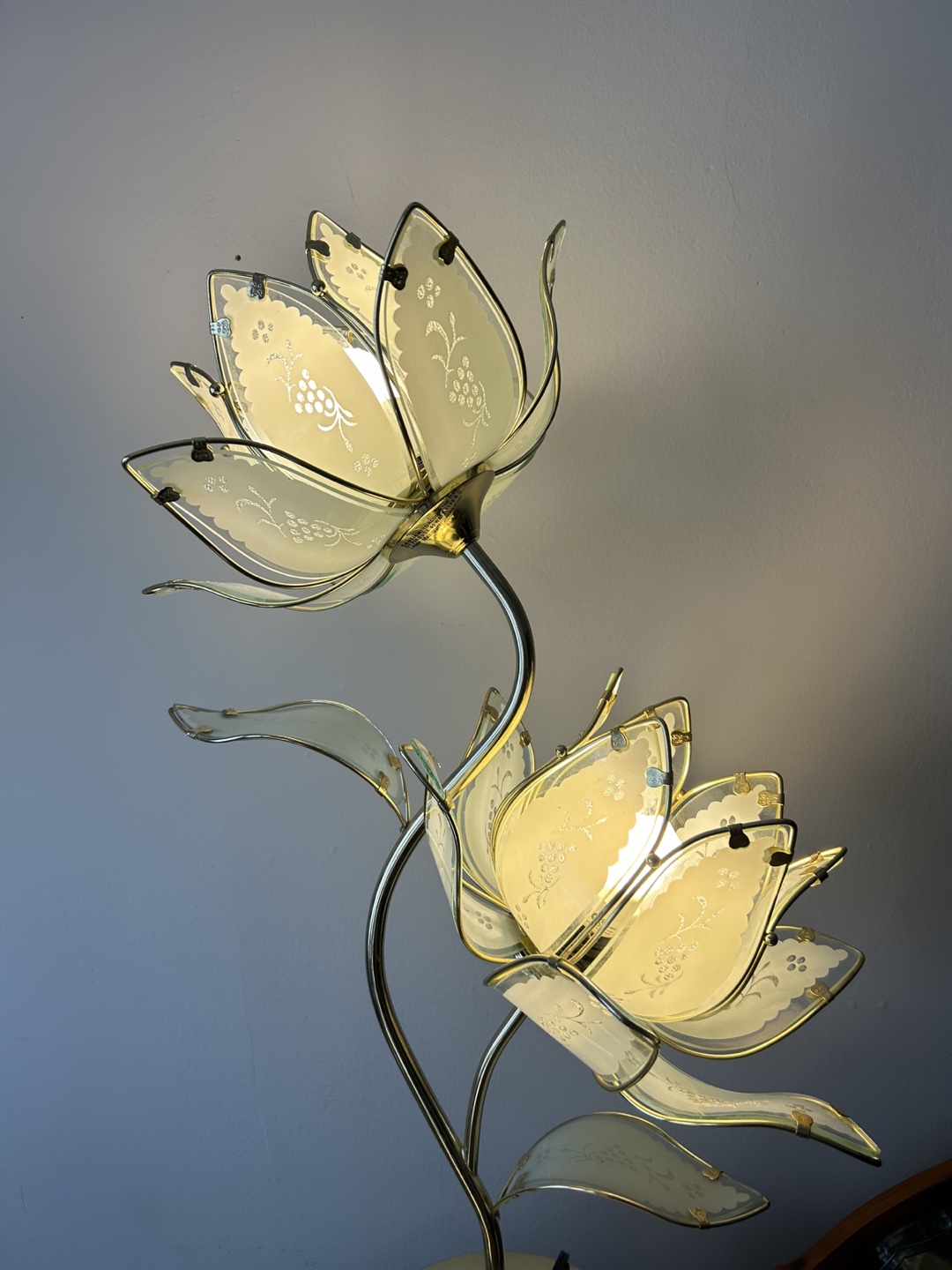 Antique Lotus Lamp