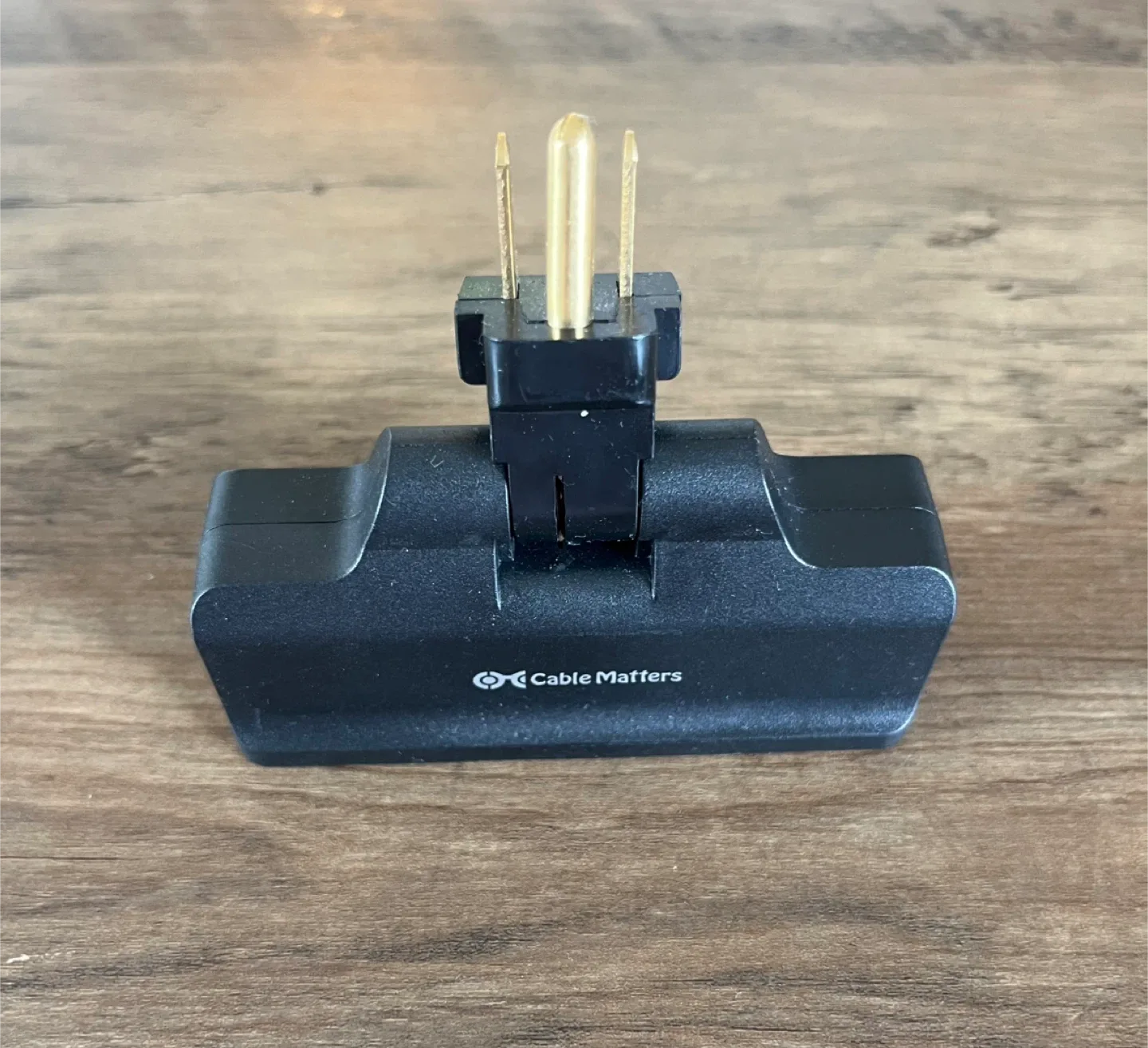 Cable Matters 3 Outlet Power Adapter image indicator(2)