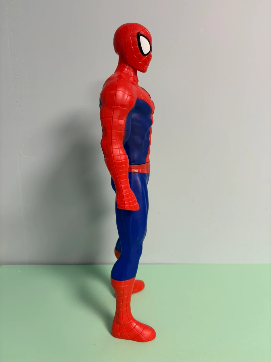 Marvel Spiderman Hasbro 20” Movable Action Figure - photo 4