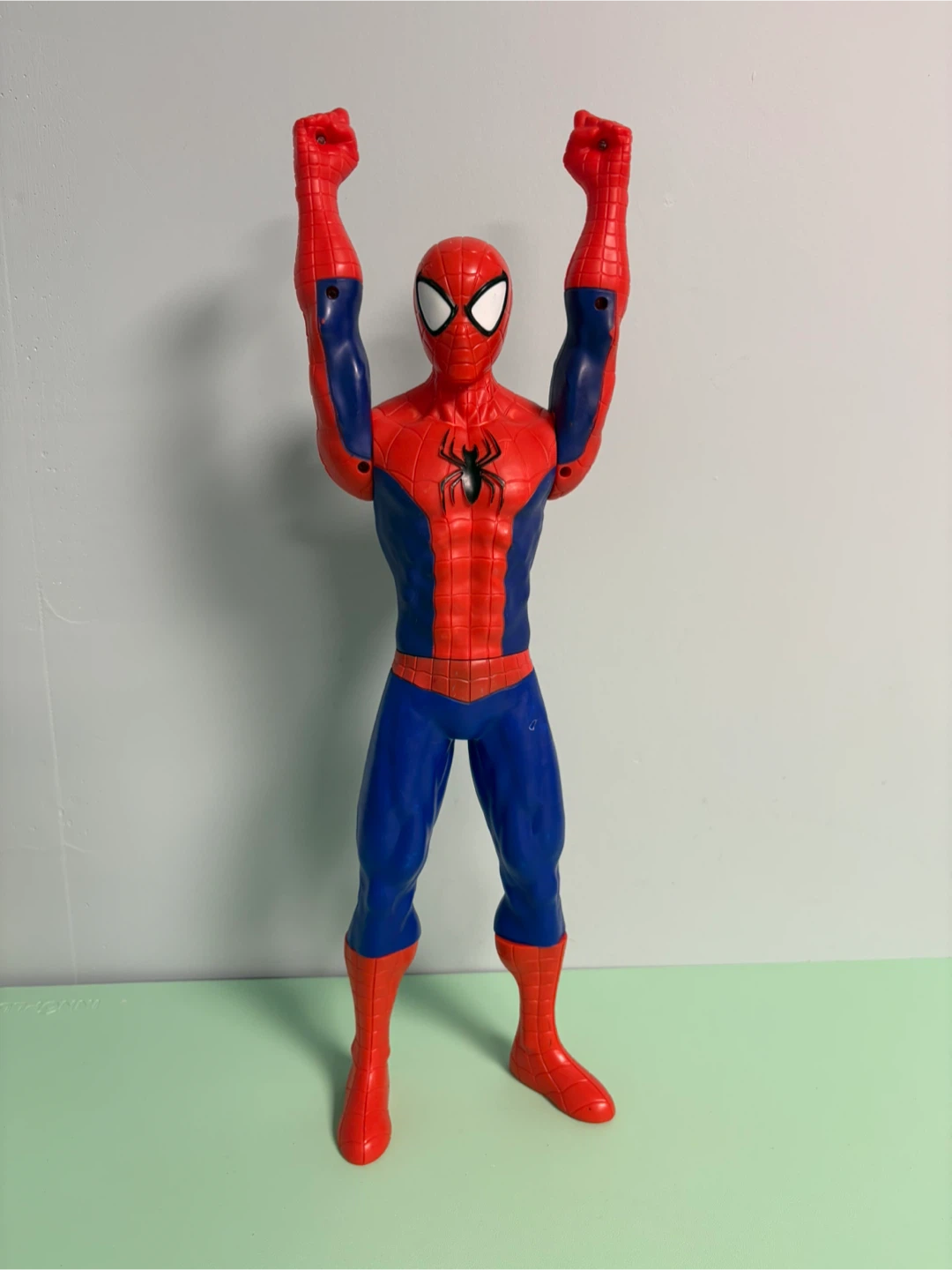 Marvel Spiderman Hasbro 20” Movable Action Figure - photo 5