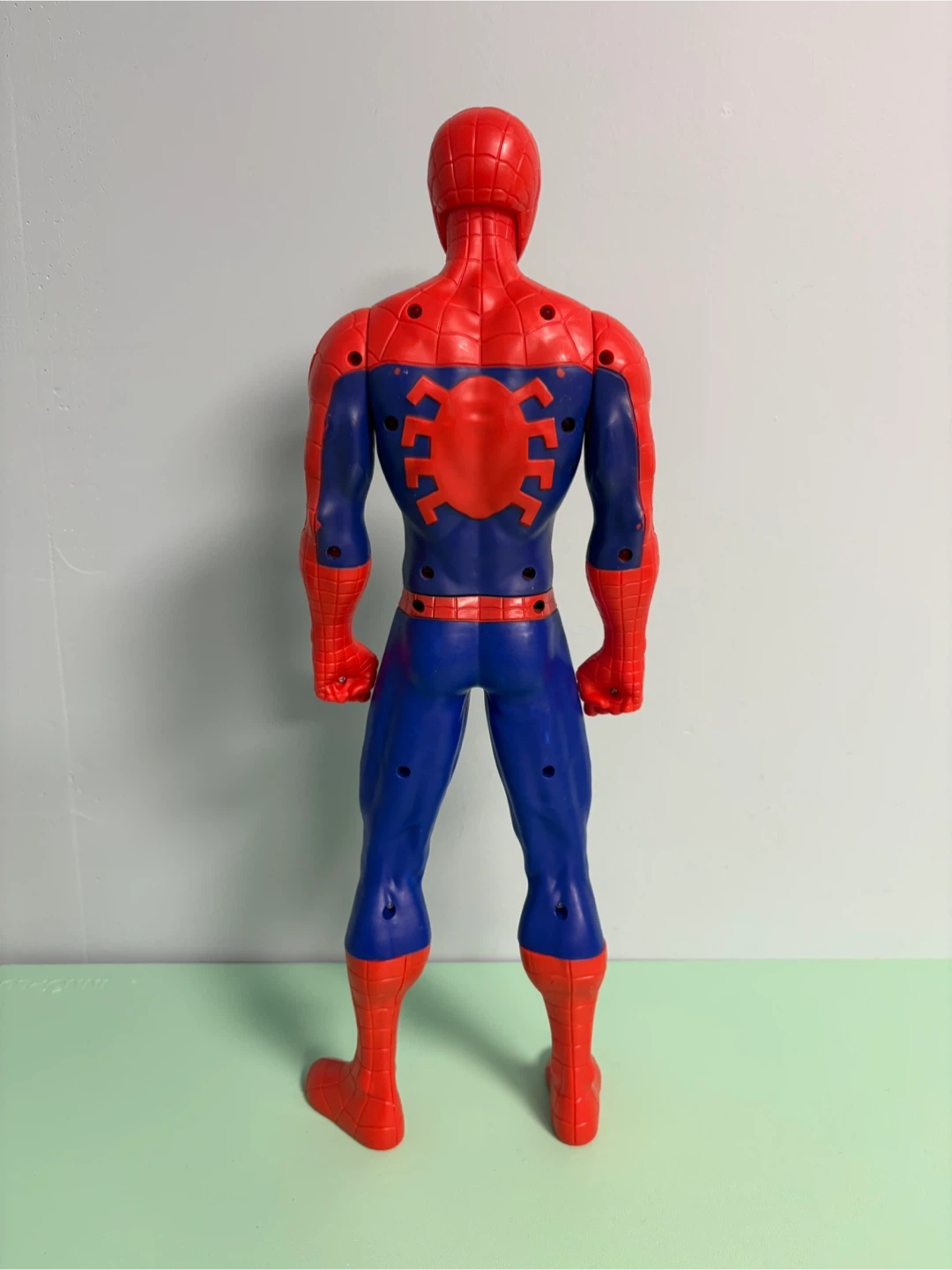Marvel Spiderman Hasbro 20” Movable Action Figure - photo 3