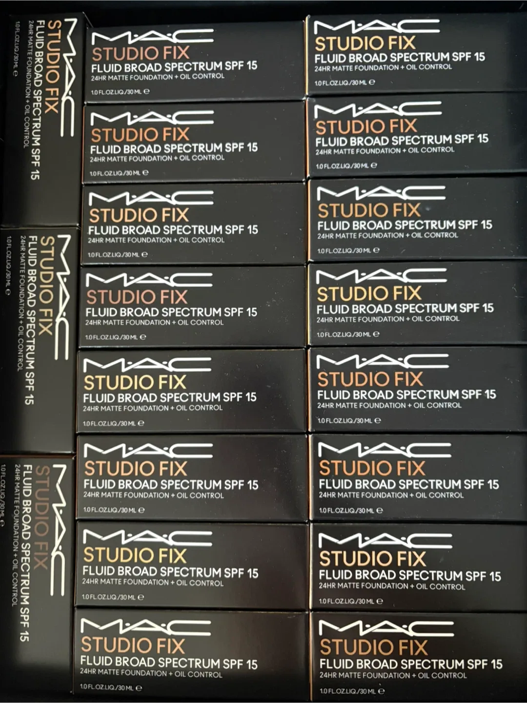 🥕🥕🥕MAC Studio Fix Fluid Foundation SPF 15 thumbnail