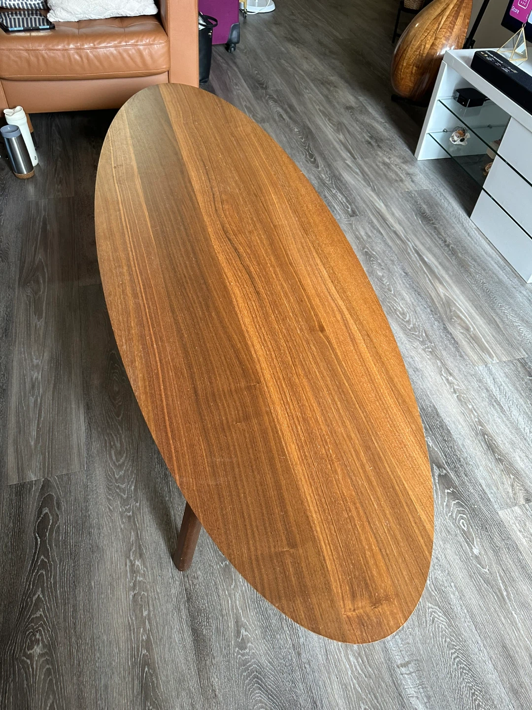 Oval Coffee Table with a set of nesting tables 🥕