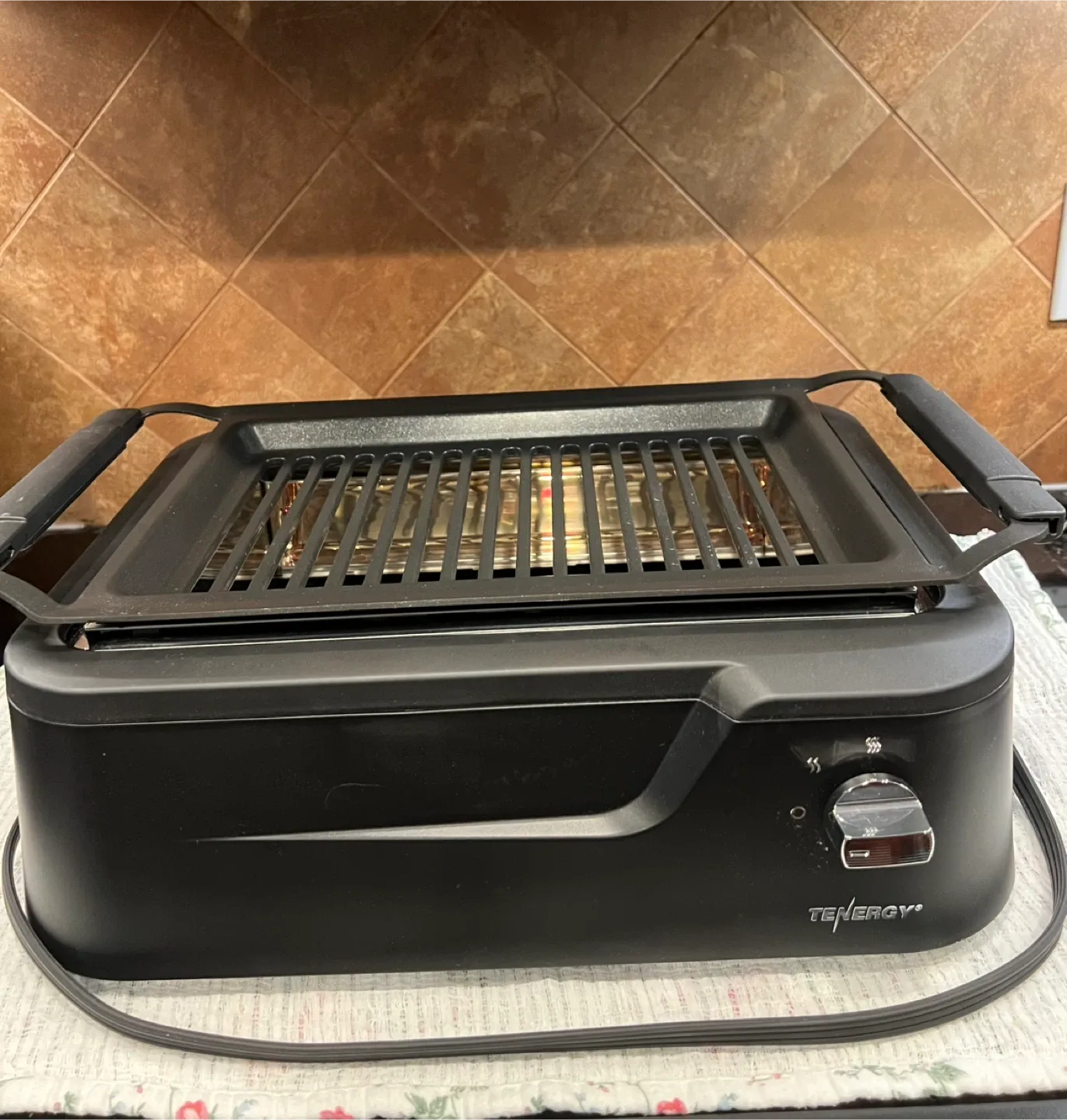 Tenergy Redigrill Smoke-less Infrared Grill thumbnail