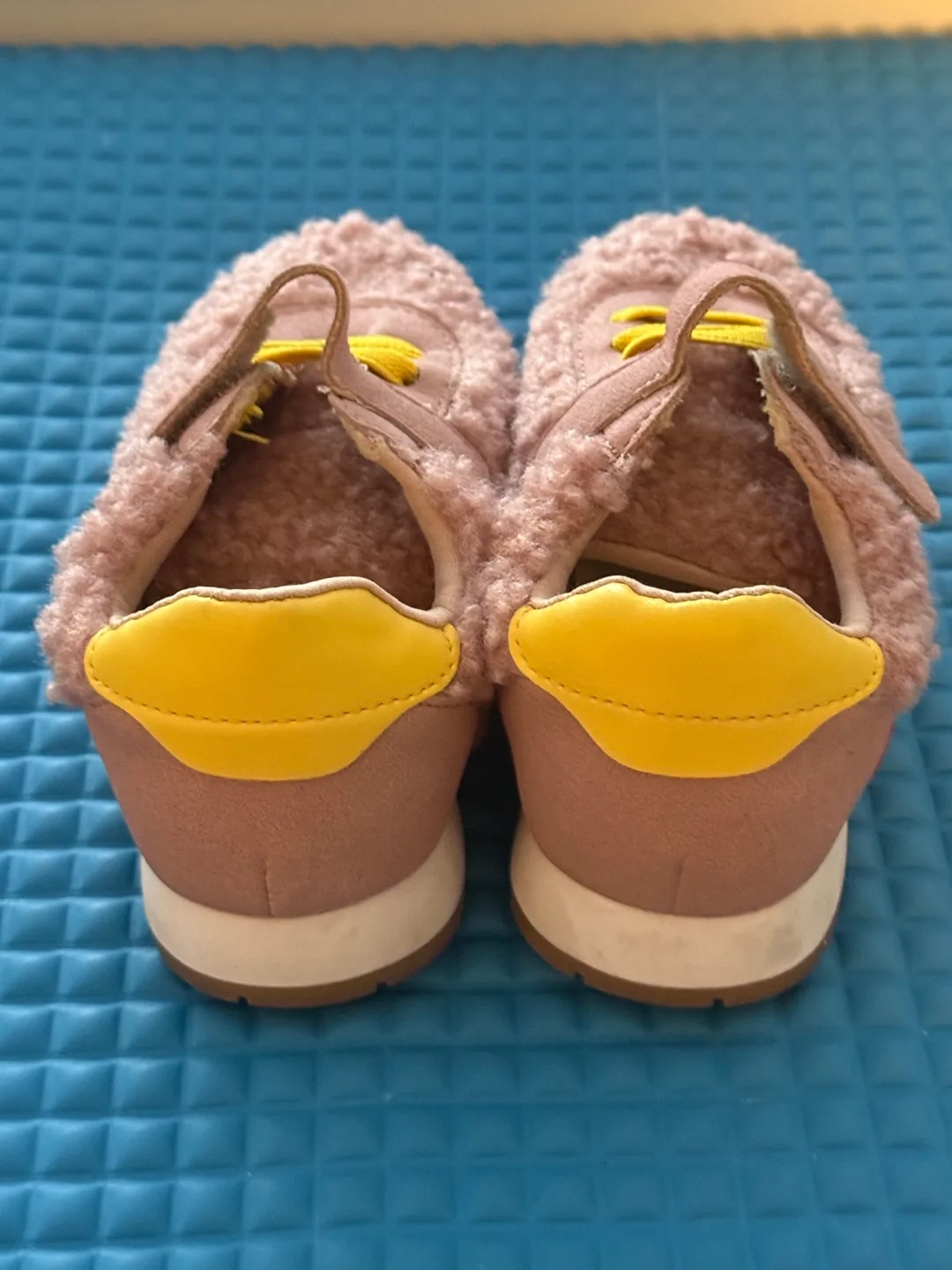 Open Edit Pink Sherpa Sneakers 🥕 image indicator(3)