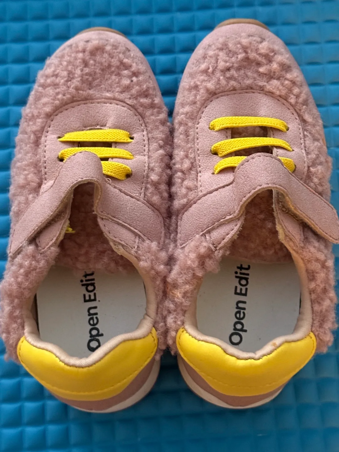 Open Edit Pink Sherpa Sneakers 🥕 image indicator(4)