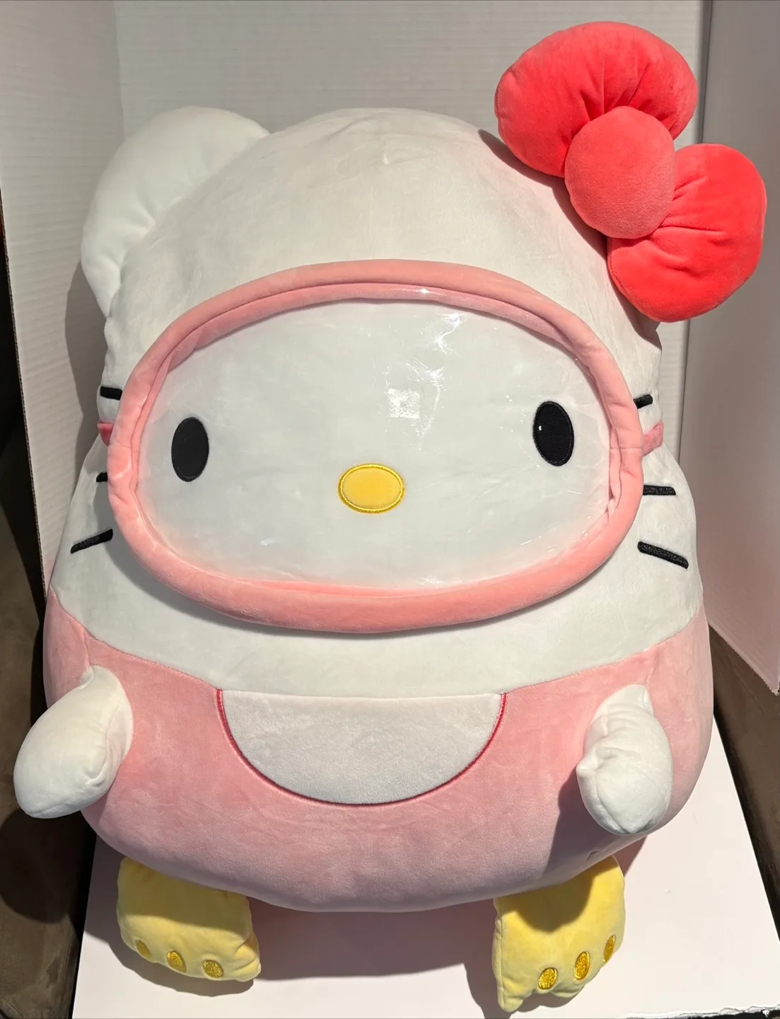 Huge Squishmallows Hello Kitty Scuba Gear 20-24" - Sanrio 2021 image indicator(5)