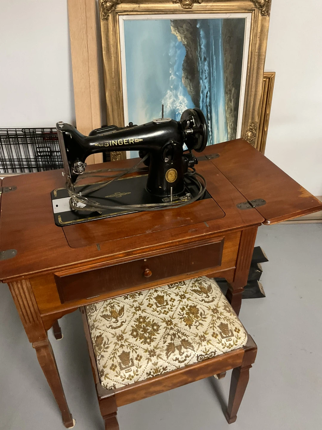 2 Vintage Singer Sewing Machine - photo 3