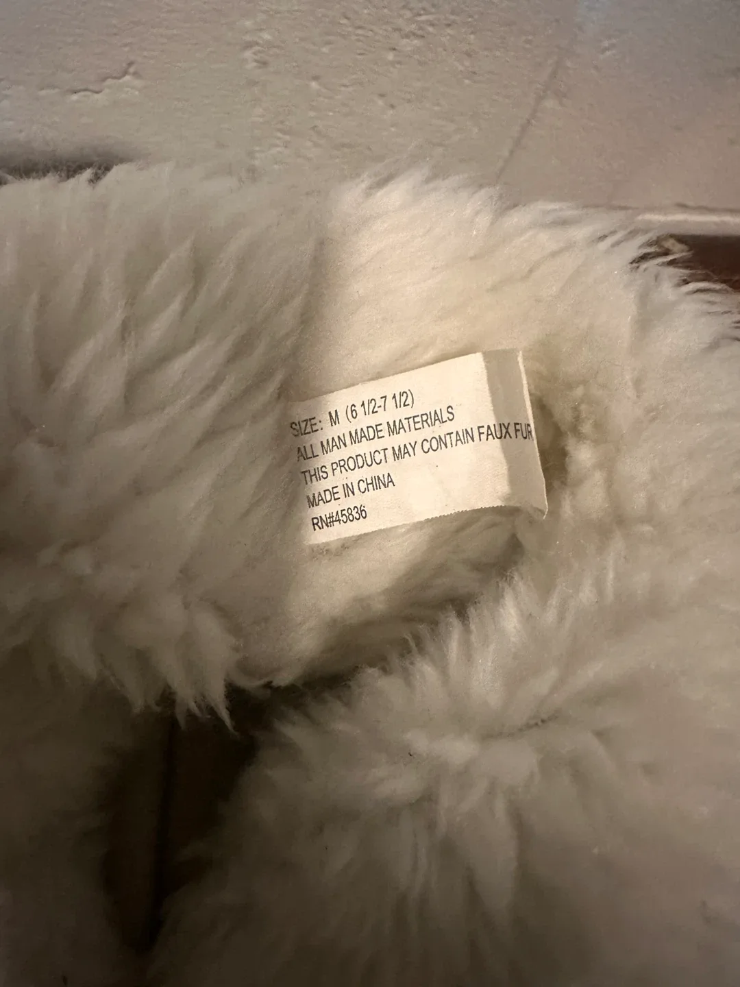 Slippers - Size M (6 1/2-7 1/2) image indicator(2)