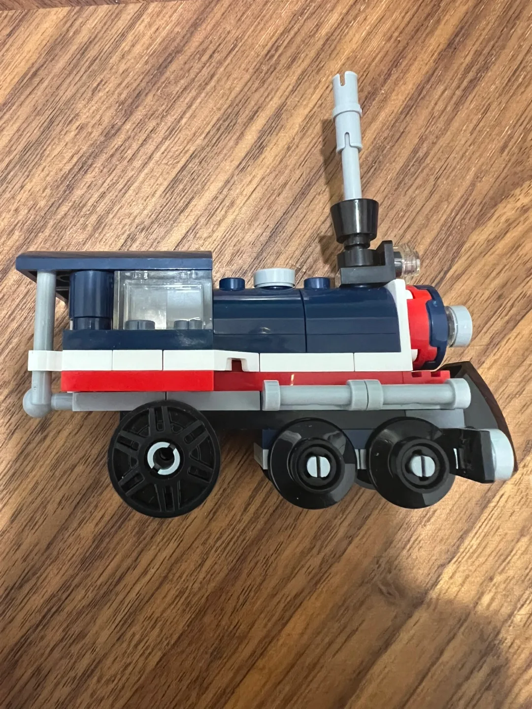 LEGO Creator Steam Engine 30575 image indicator(3)