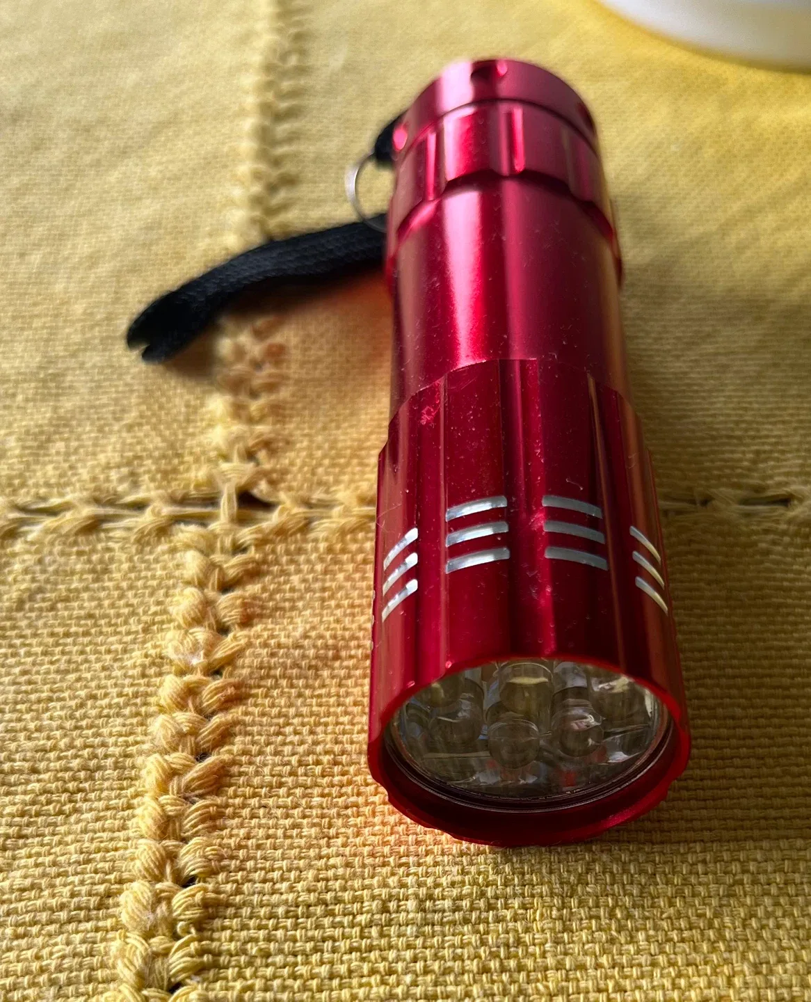 Red LED Mini Flashlight thumbnail