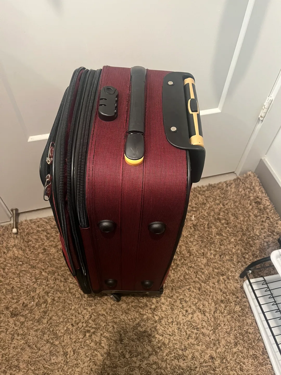 Ricardo Beverly Hills Rolling Suitcase - Burgundy image indicator(3)