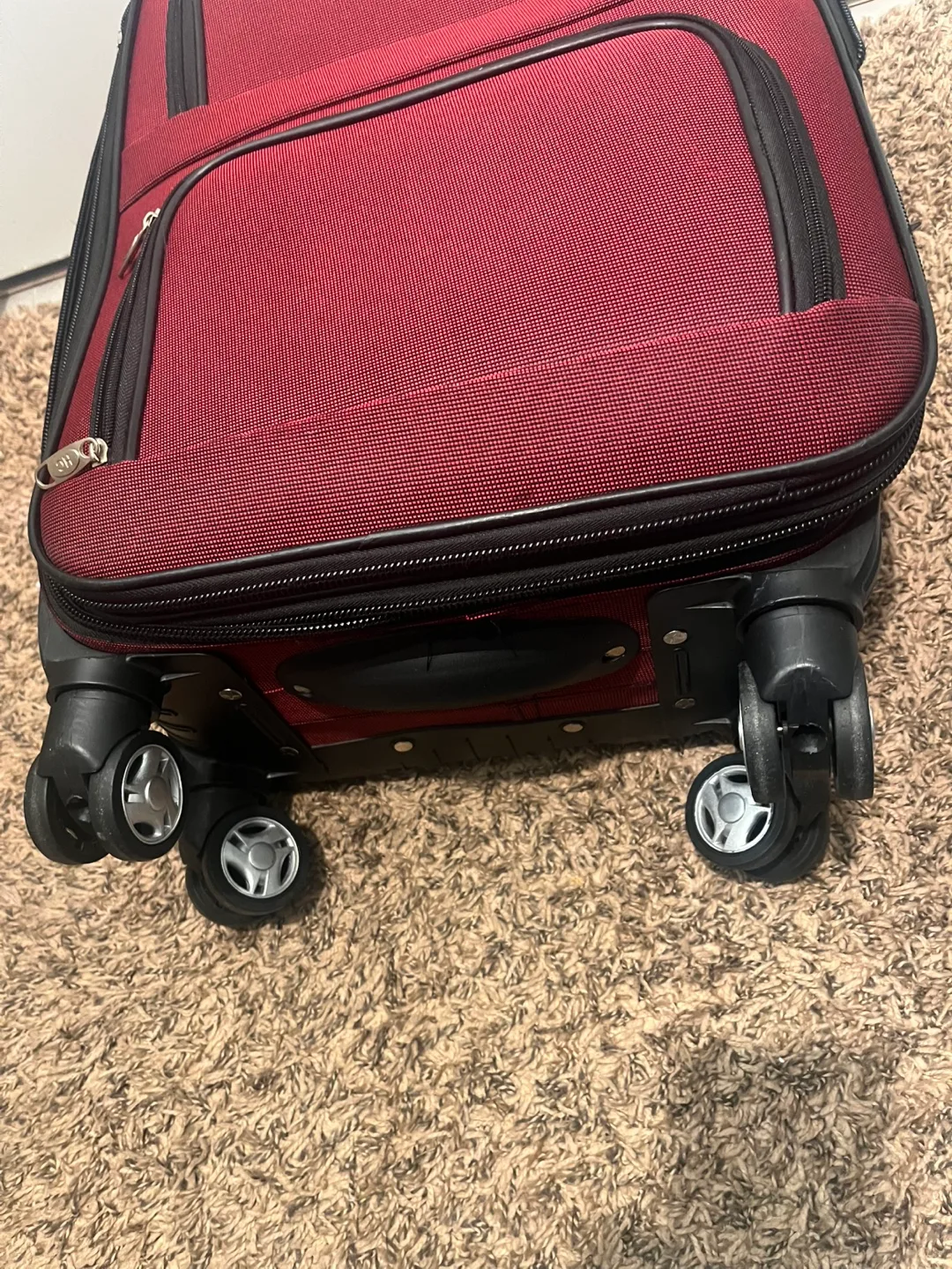 Ricardo Beverly Hills Rolling Suitcase - Burgundy image indicator(6)