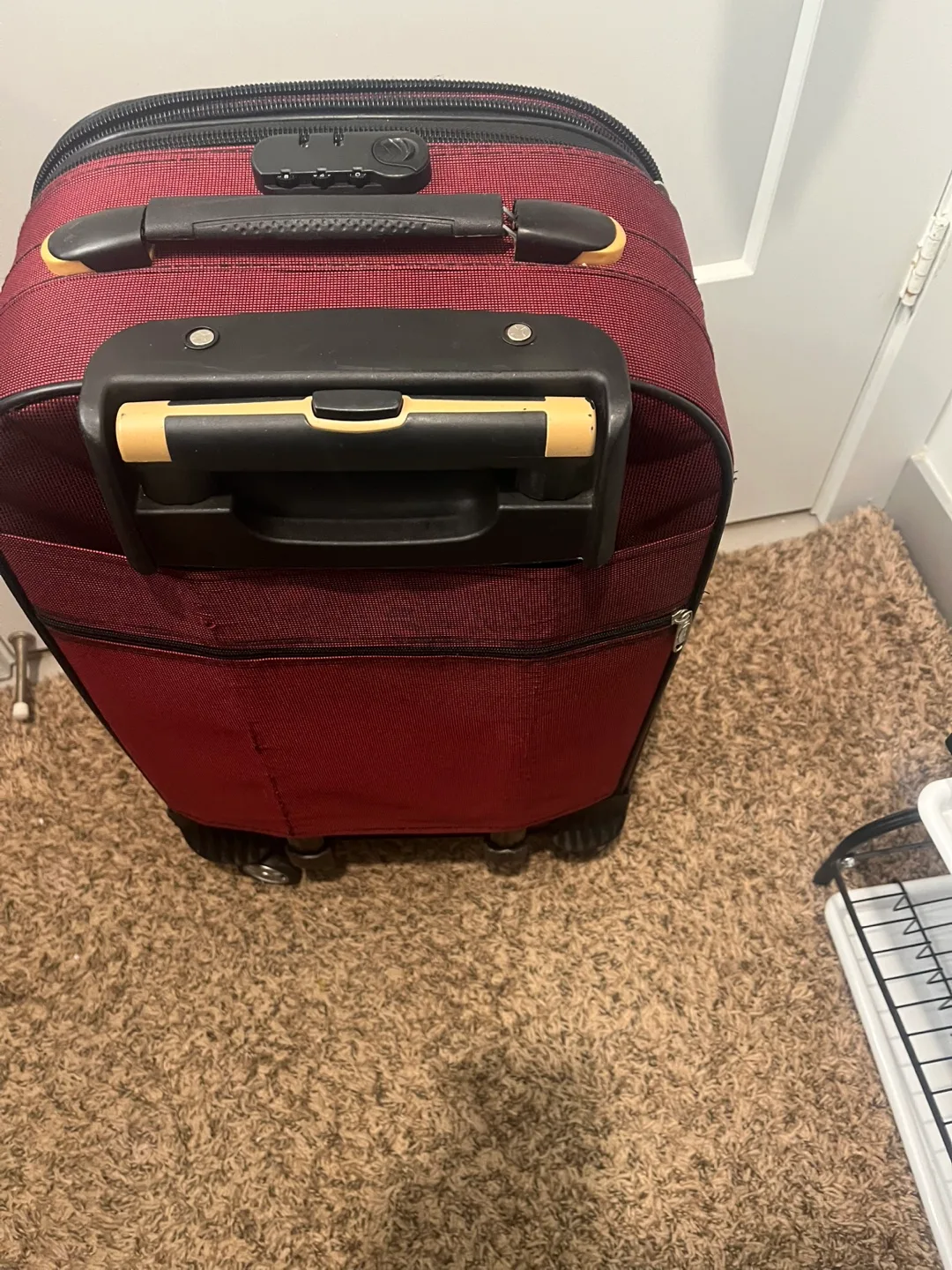 Ricardo Beverly Hills Rolling Suitcase - Burgundy image indicator(7)