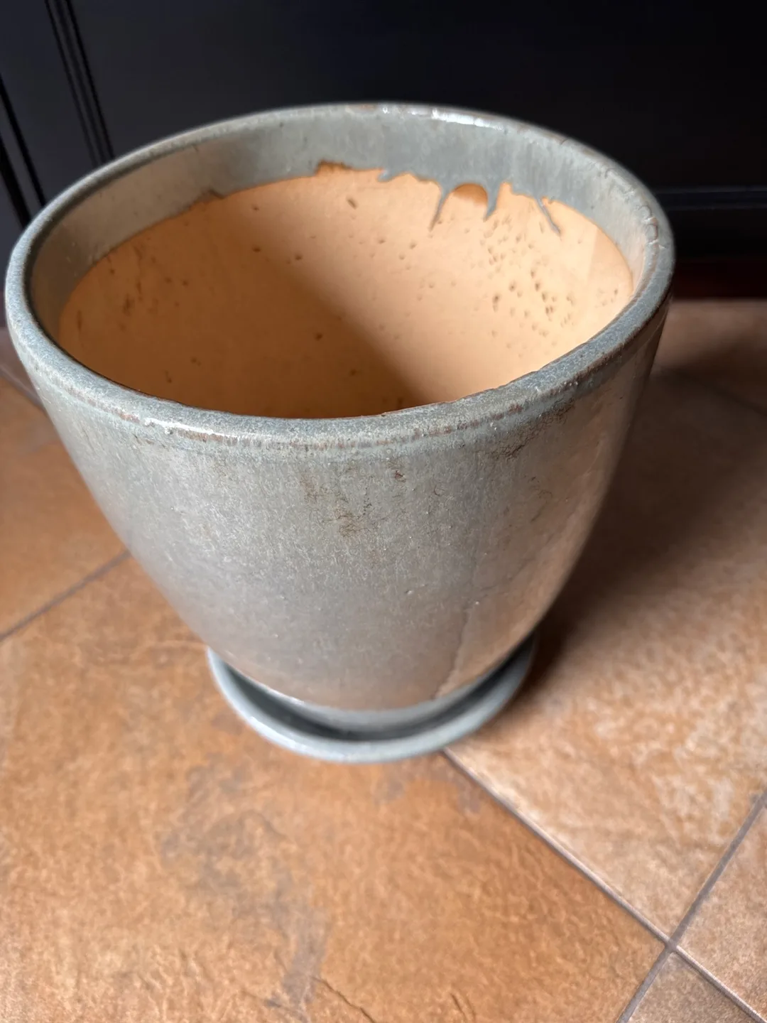 Sage Ceramic Plant Pot with Saucer 1 ft high 10 inches across image indicator(2)