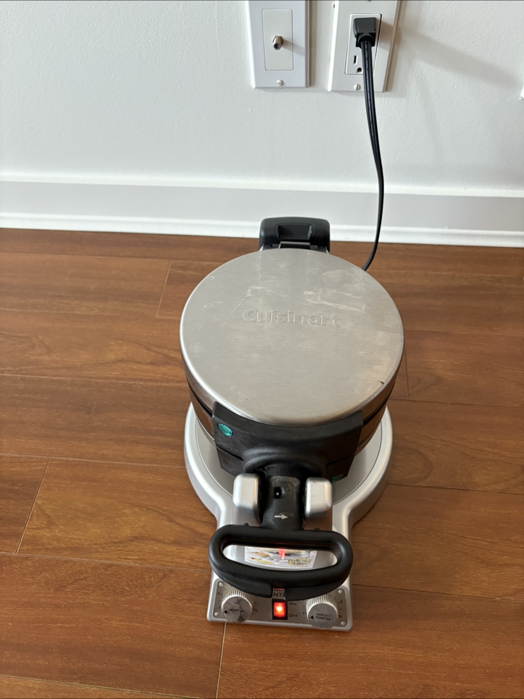 Cuisinart Breakfast Central Waffle and Omelet Maker