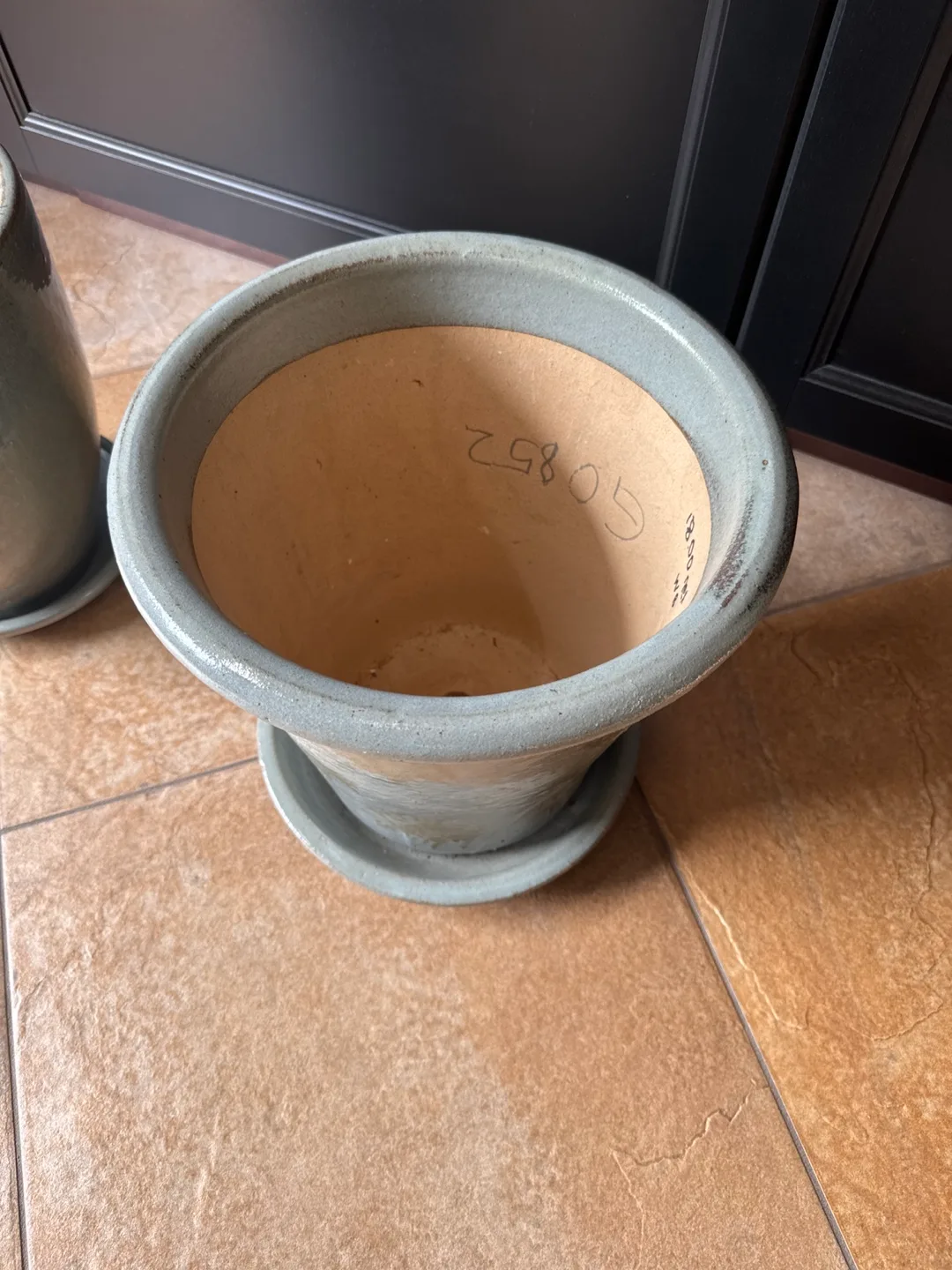 Ceramic Flower Pot with Saucer image indicator(2)