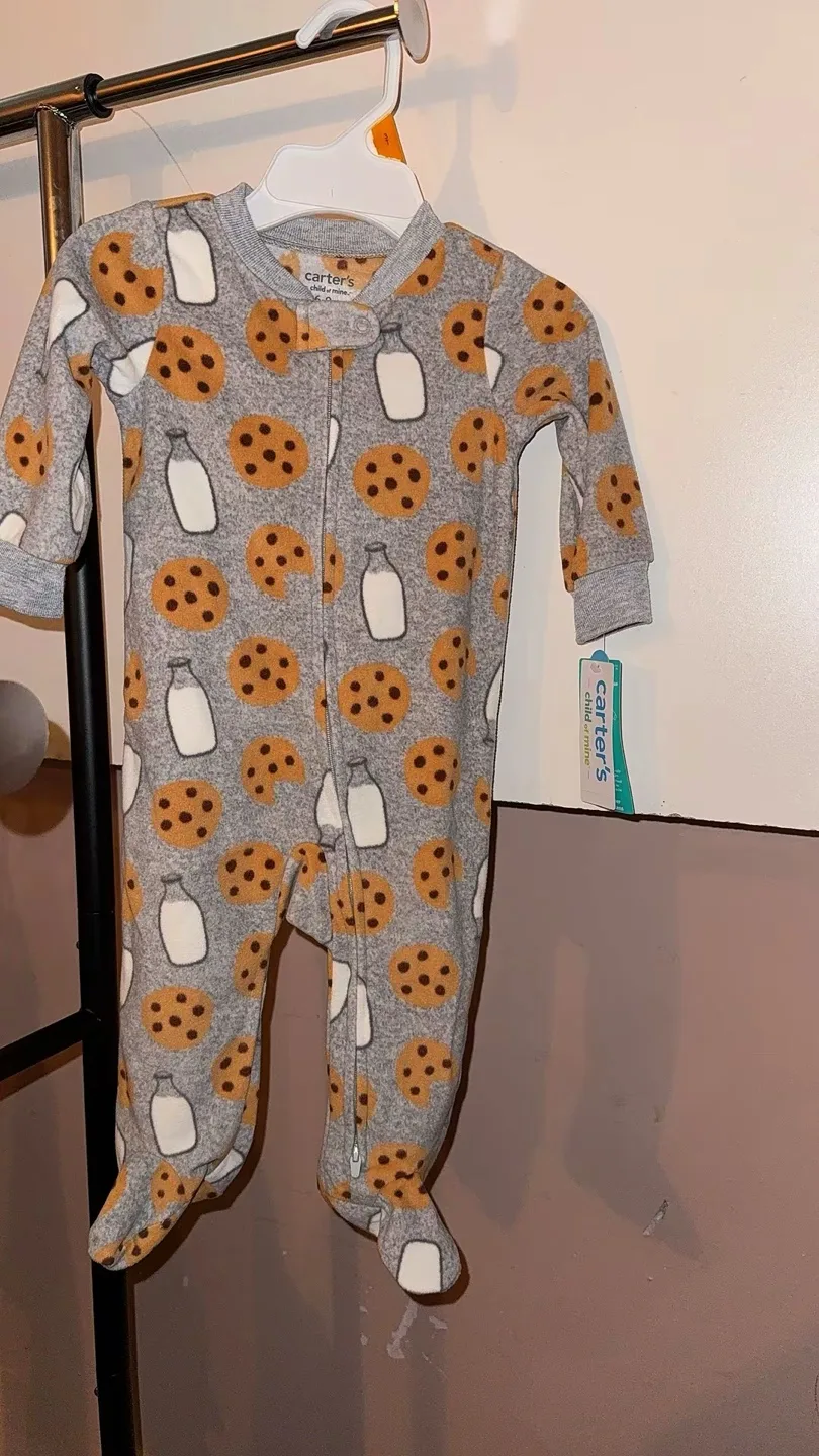 Carter's 6-9M Cookie & Milk Footed Pajamas thumbnail