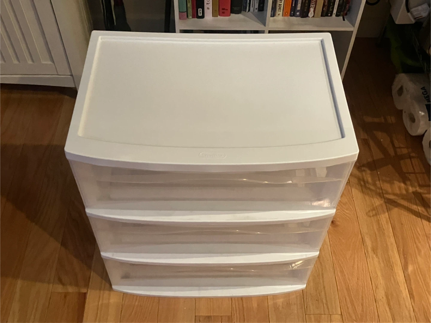 Sterilite plastic drawers - photo 2