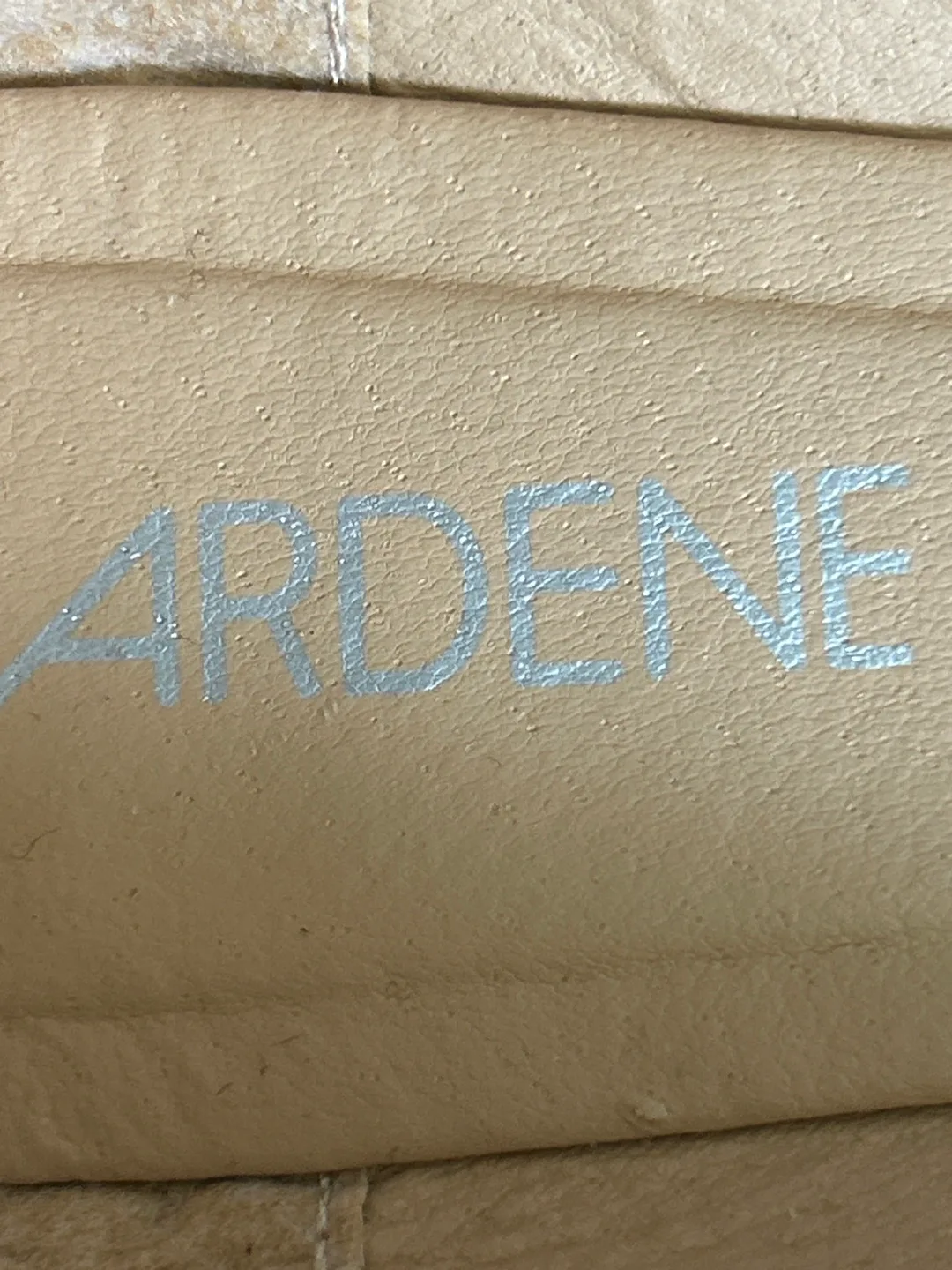 Ardene White Ballet Flats - Size 7 image indicator(7)