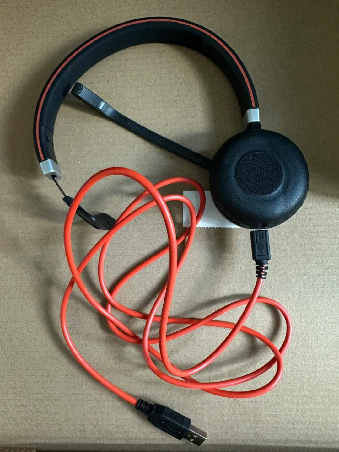 Jabra Evolve 65 SE MS Wireless Headset with Dongle image indicator(2)