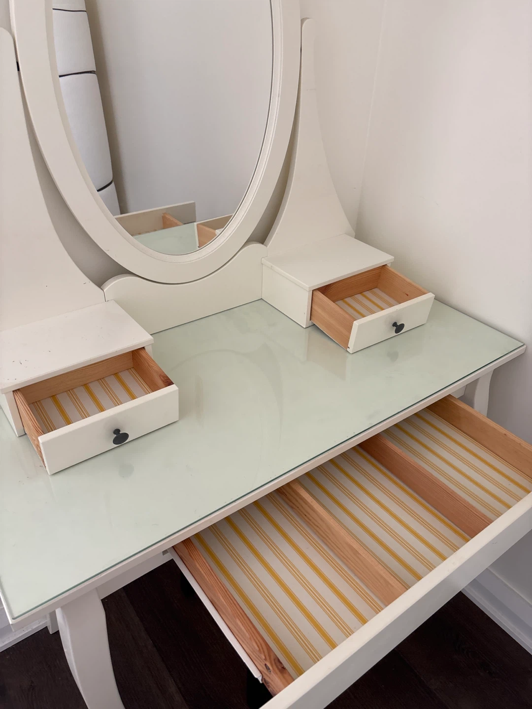 IKEA White Vanity Makeup Table with Stool - photo 4
