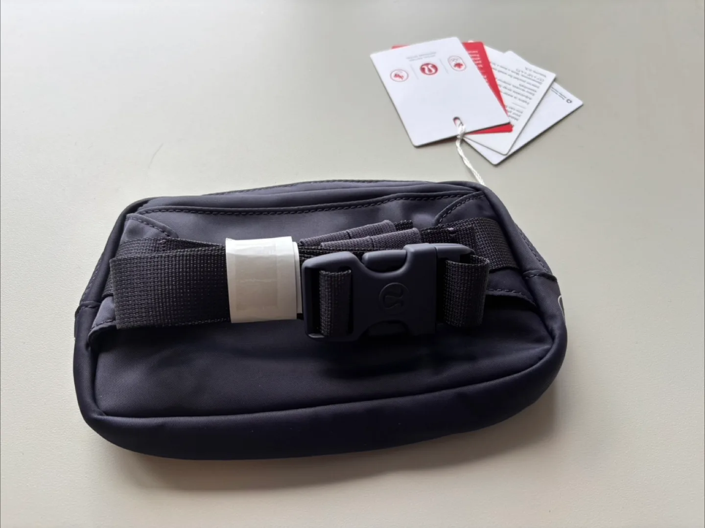 Lululemon Mini Bag Belt Bag new with tags image indicator(3)