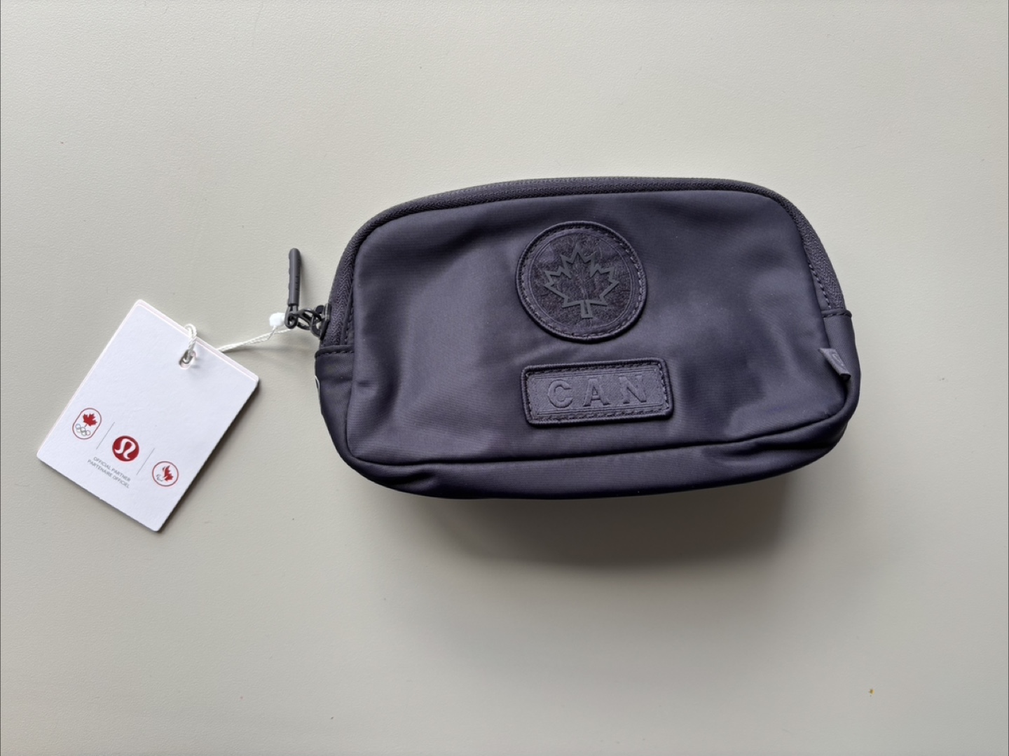 Lululemon Mini Bag Belt Bag new with tags - photo 2