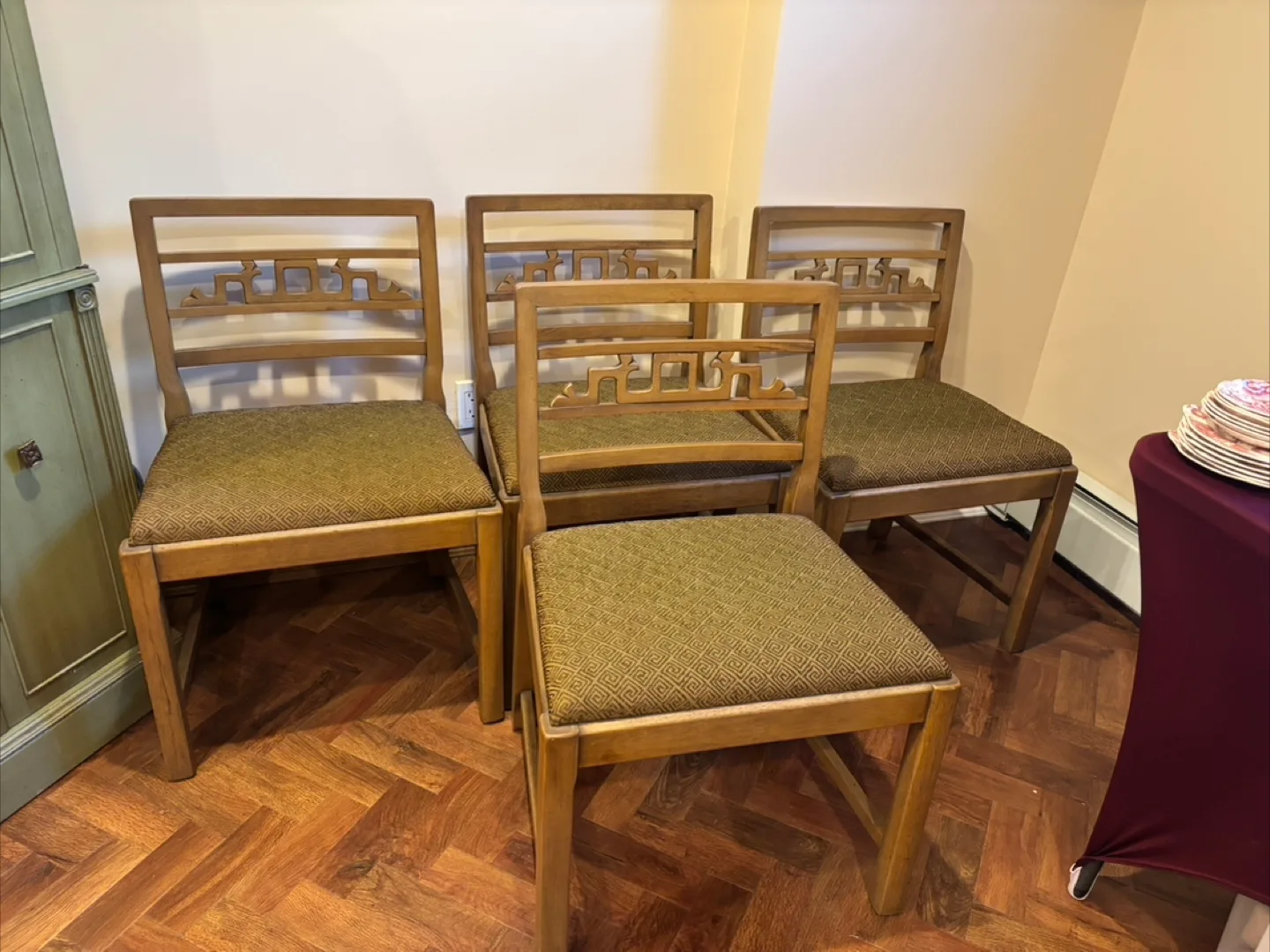 Must move soon! Lowering prices for Vintage Dining room set image indicator(2)