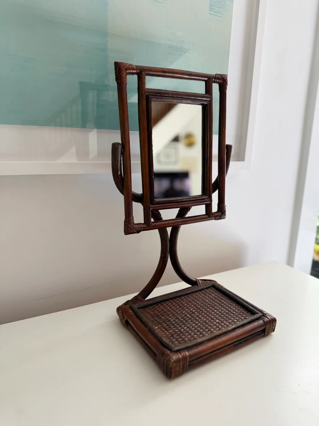 Vintage Rattan Vanity Mirror image indicator(10)