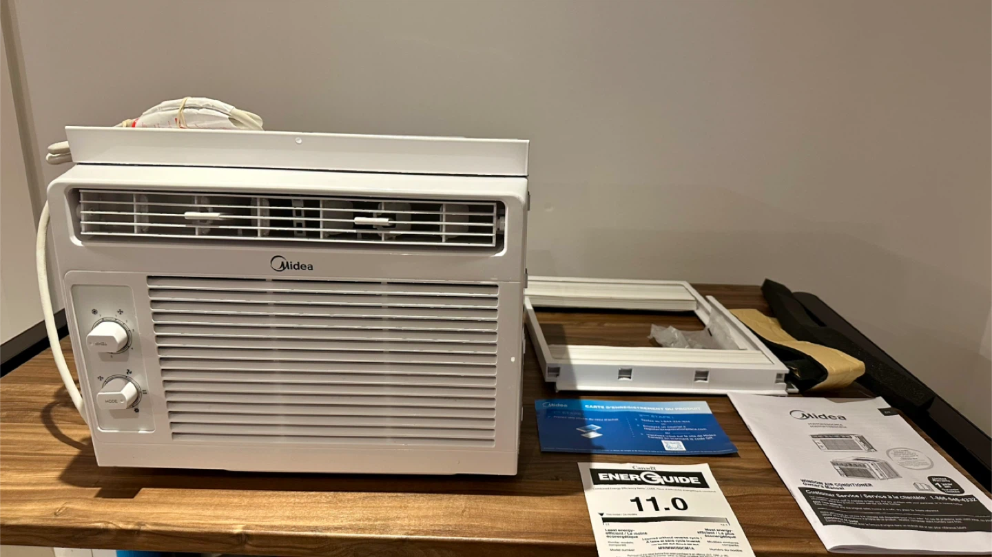 Midea 5,000 BTU Room Air Conditioner - photo 2