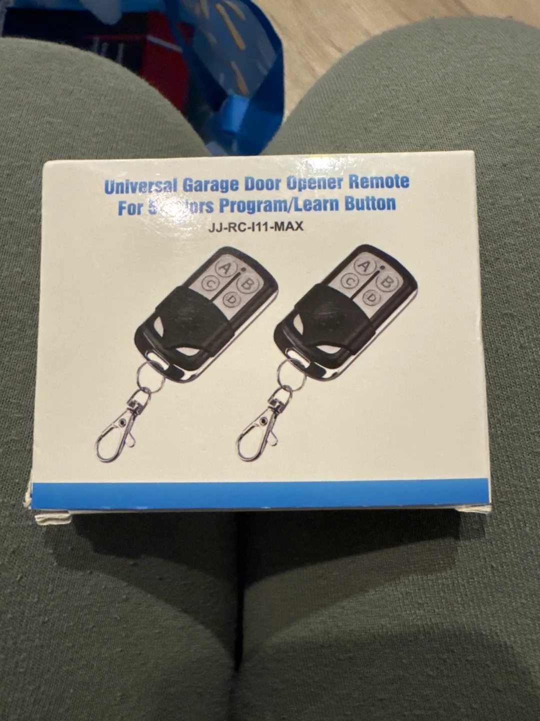 Universal Garage Door Opener Remote JJ-RC-H11-MAX thumbnail