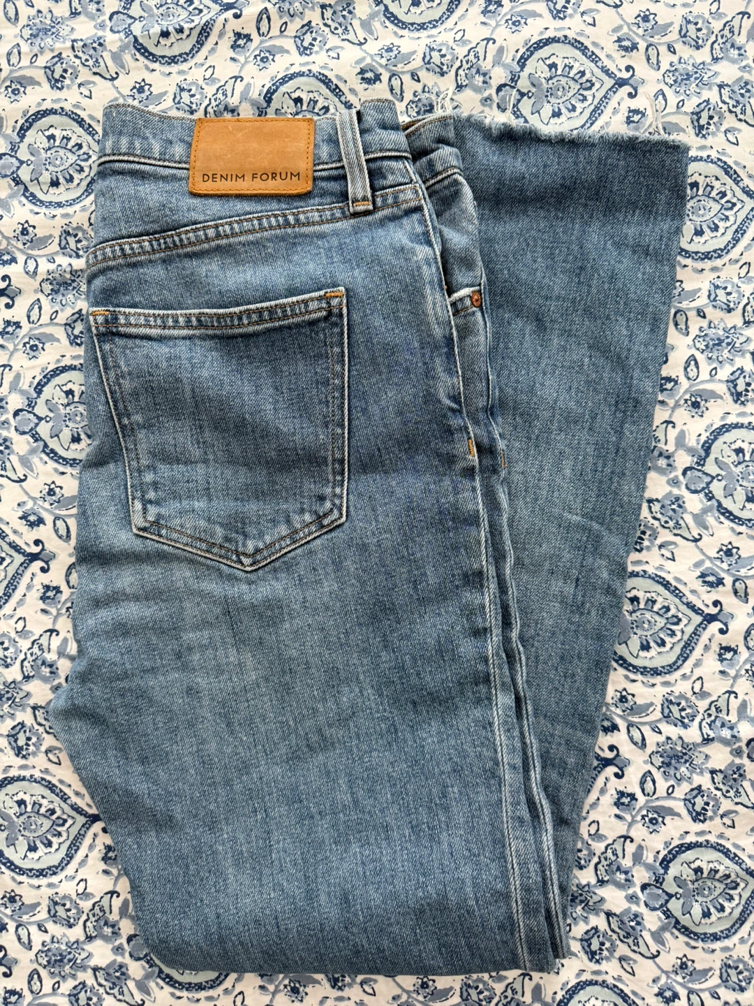 Aritzia Denim Forum The Yoko High Rise Slim Jeans - Size 28