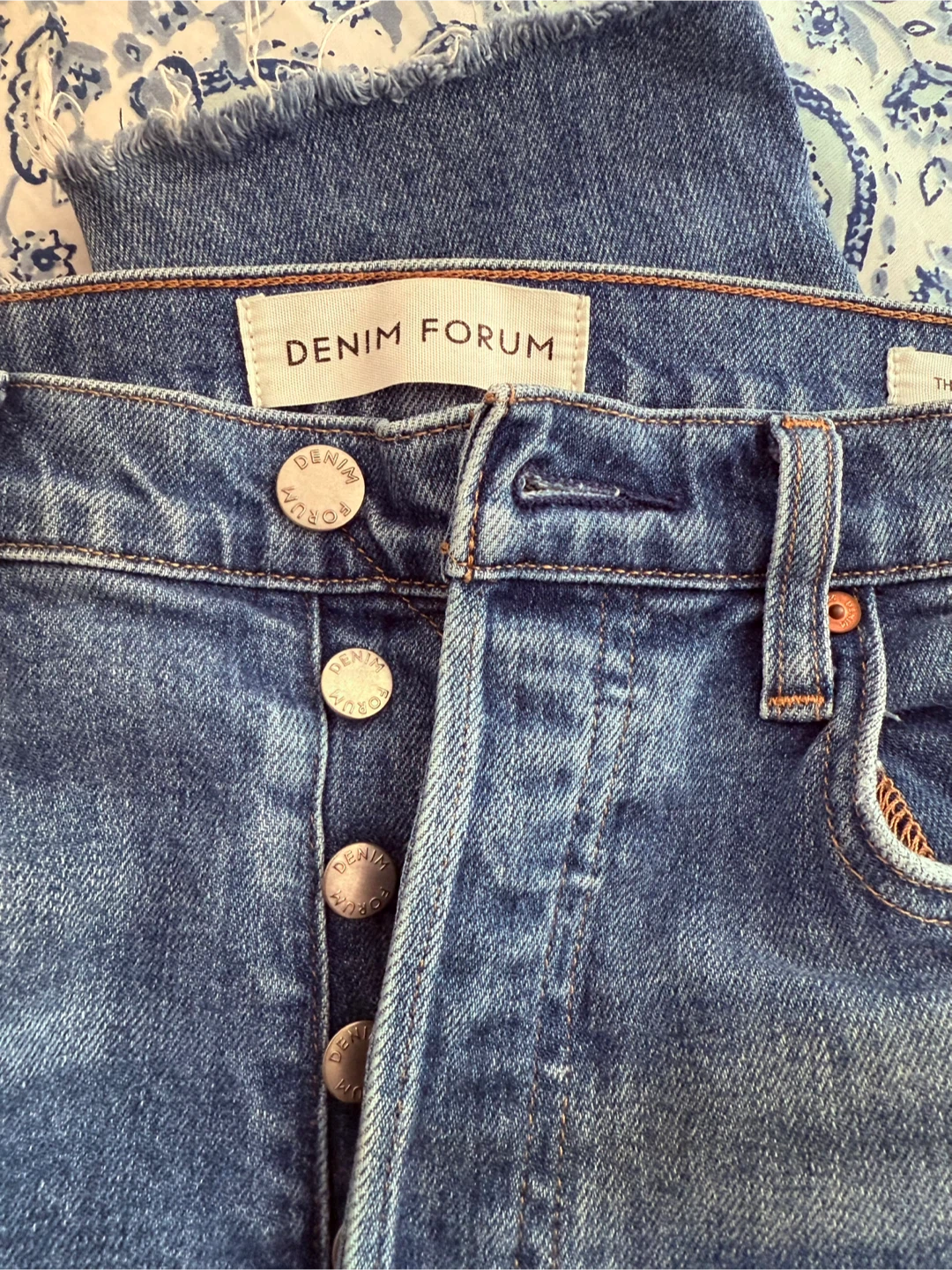 Aritzia Denim Forum The Yoko High Rise Slim Jeans - Size 28 - photo 3