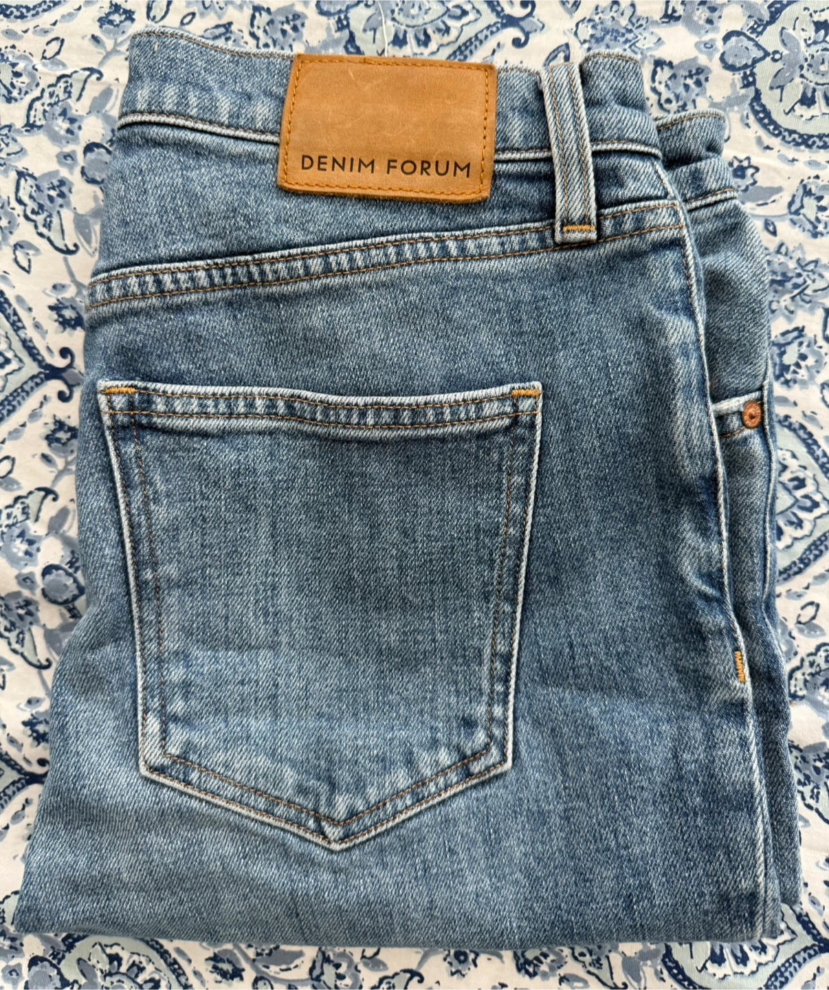 Aritzia Denim Forum The Yoko High Rise Slim Jeans - Size 28 - photo 4