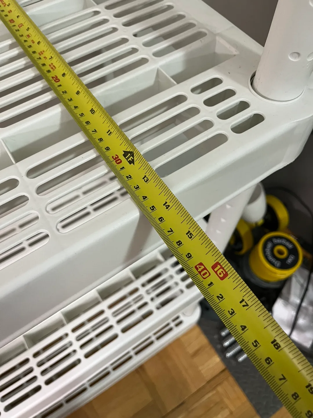 White Plastic 4-Tier Shelf Unit image indicator(3)