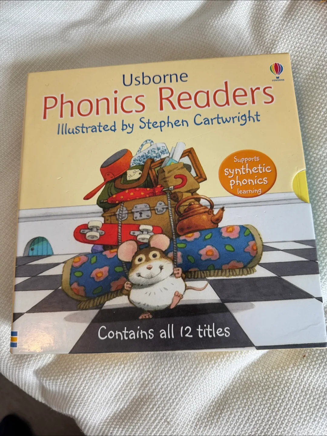 Usborne Phonics Readers (12 books) thumbnail