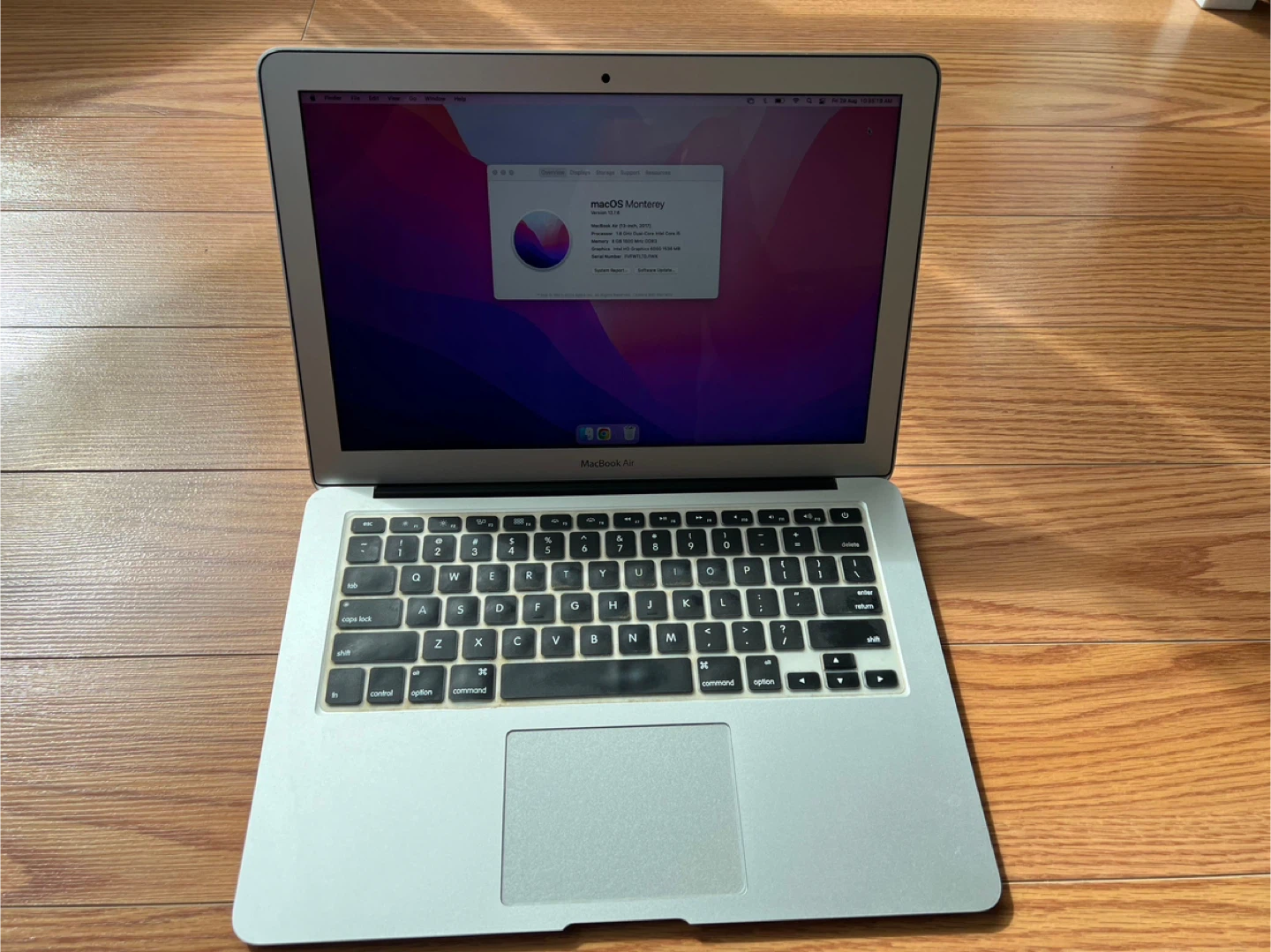Apple Macbook Air 13” - i5 processor